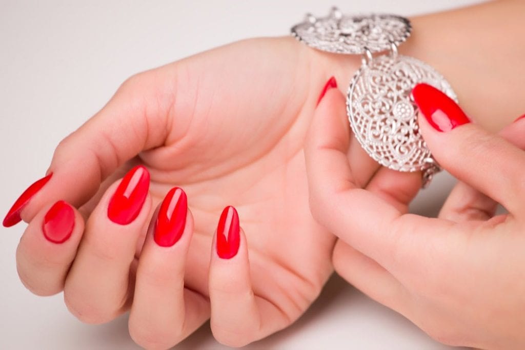 Manicure russa