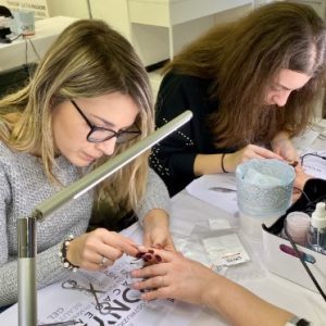 Aula corso ricostruzione unghie