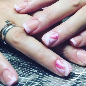 French rosa con nail art